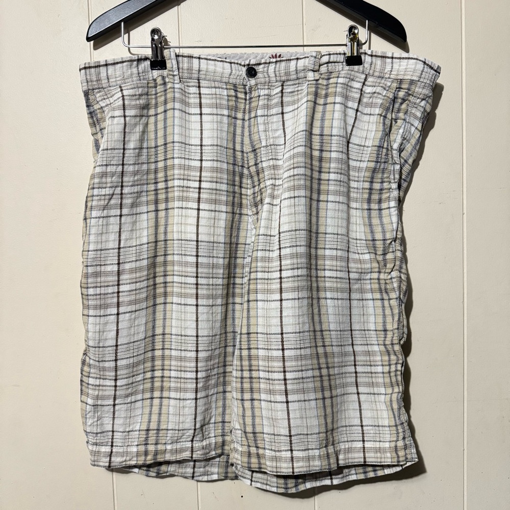 Tommy Bahama Shorts Plaid  Men Size 40